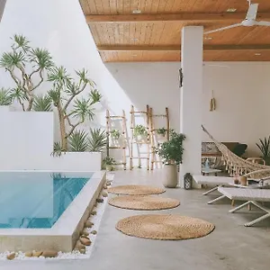 Lada's House Da Nang